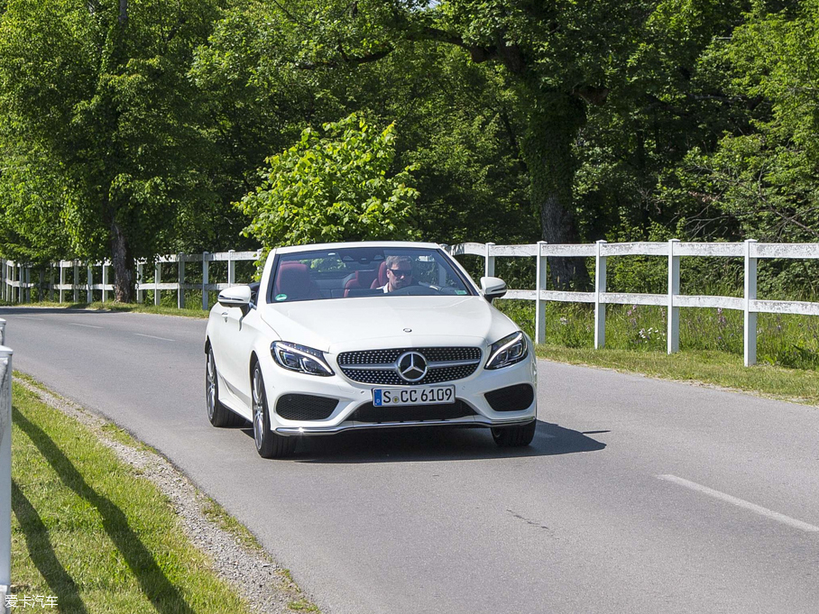 2016YCCabriolet C 300