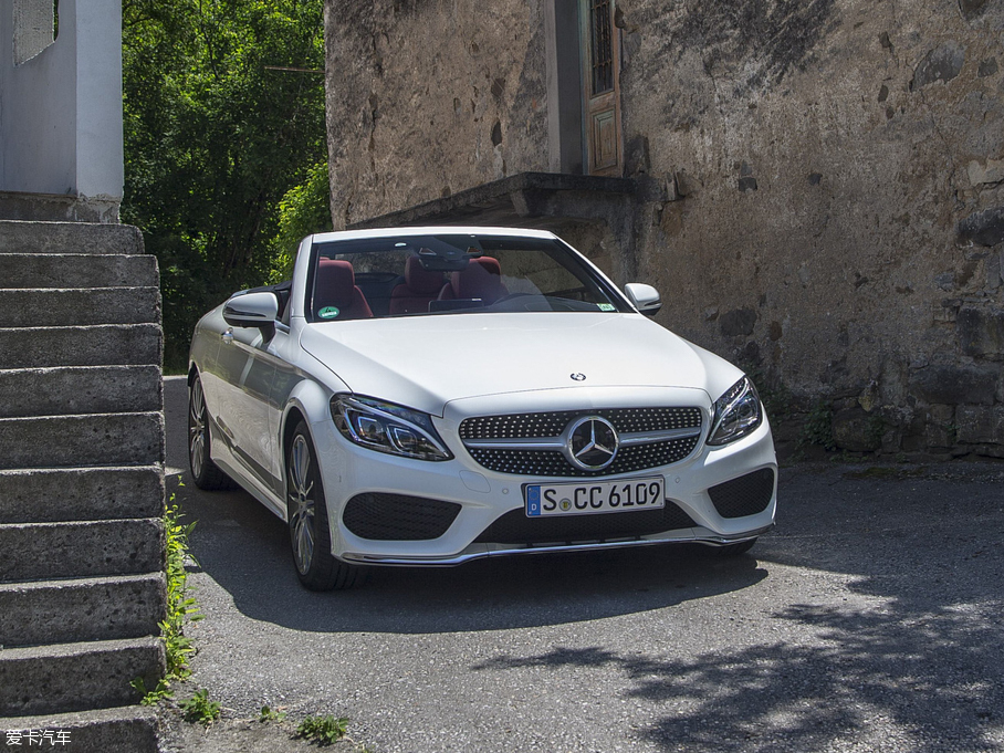 2016YCCabriolet C 300