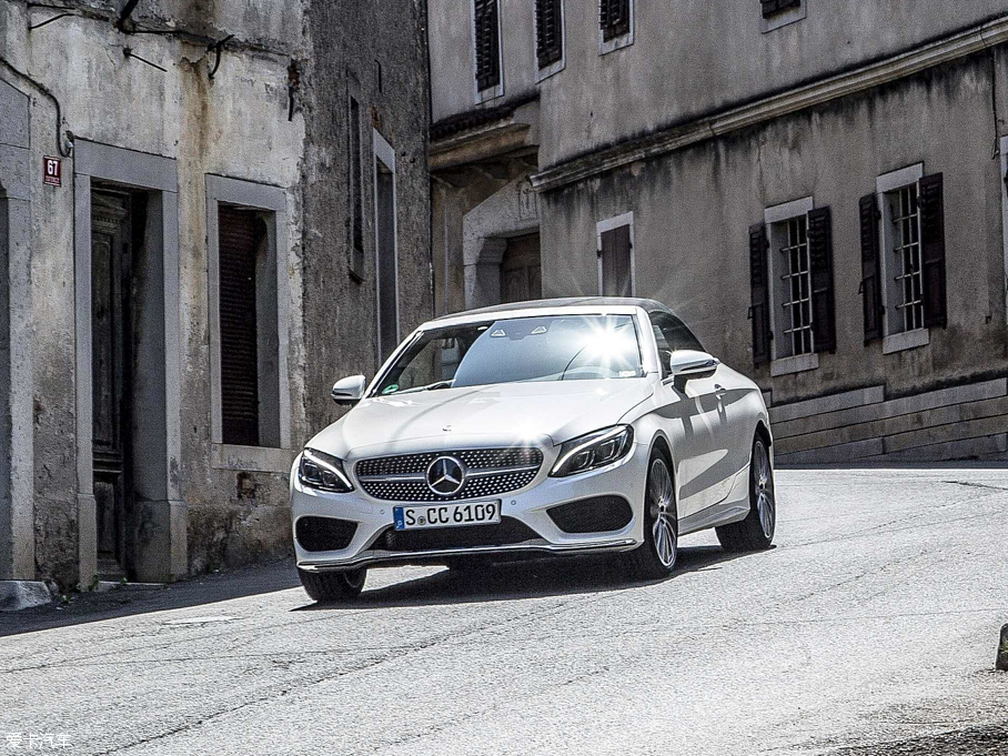 2016YCCabriolet C 300