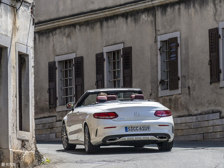 2016YCCabriolet C 300