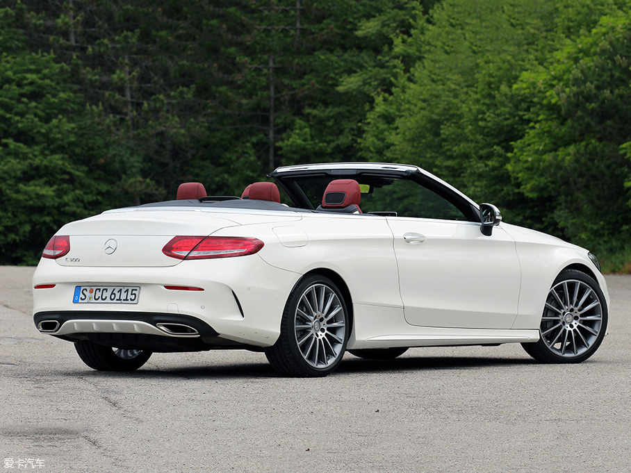 2016YCCabriolet C 300