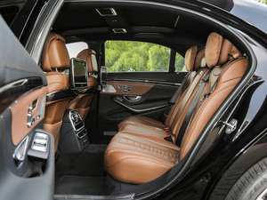 2016款S 500L 4MATIC 后排空间