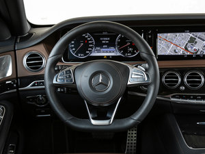 2016款S 500L 4MATIC 方向盘