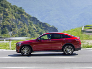 2016款350 d 整体外观