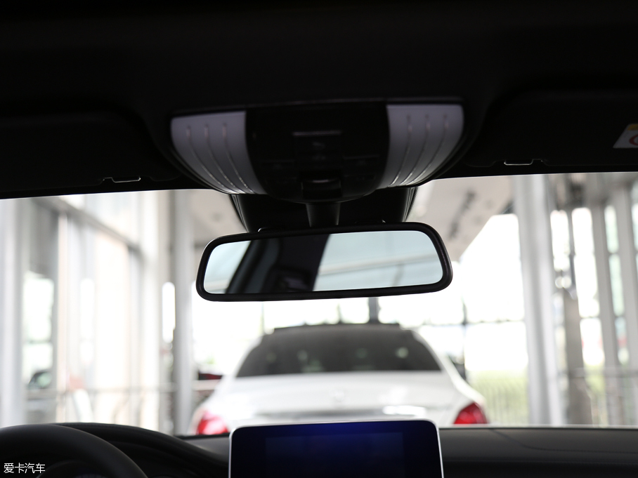 2016YCLSCb܇(ch) CLS 260 Cb܇(ch)