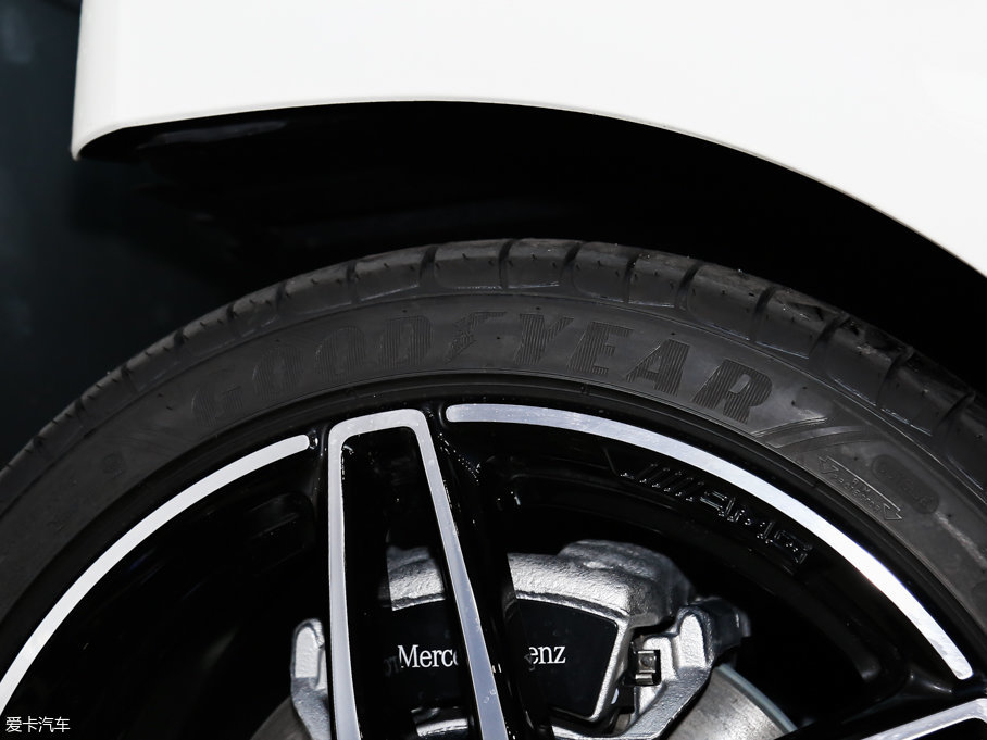 2017YCLA CLA 220 4MATIC