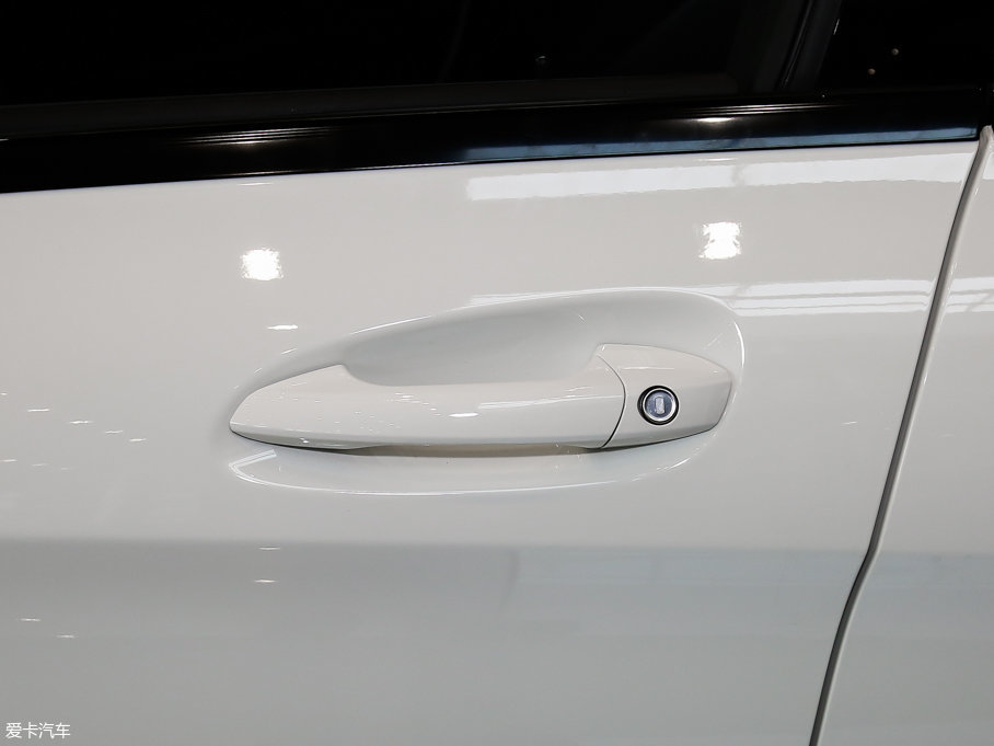 2017YCLA CLA 220 4MATIC