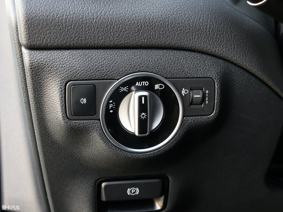 2017��YCLA CLA 180