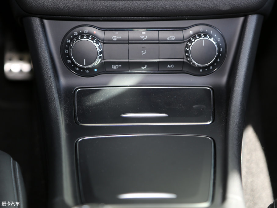 2017��YCLA �Ŀ� CLA 260 4MATIC