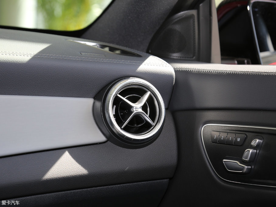 2017��YCLA �Ŀ� CLA 260 4MATIC