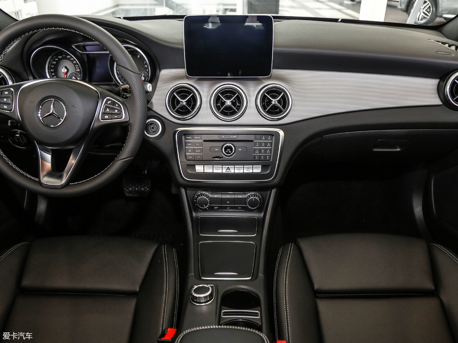 2017YCLA Ŀ CLA 200 Ӹ