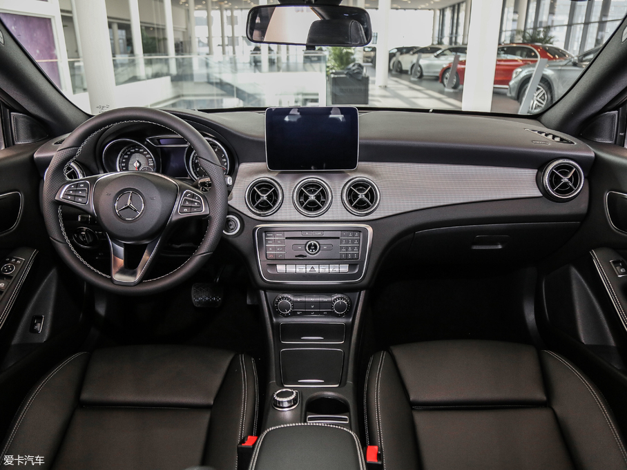 2017YCLA Ŀ CLA 200 Ӹ