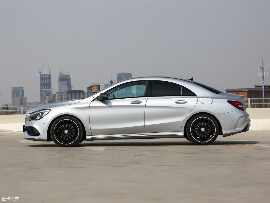 2017YCLA Ŀ CLA 220 4MATIC