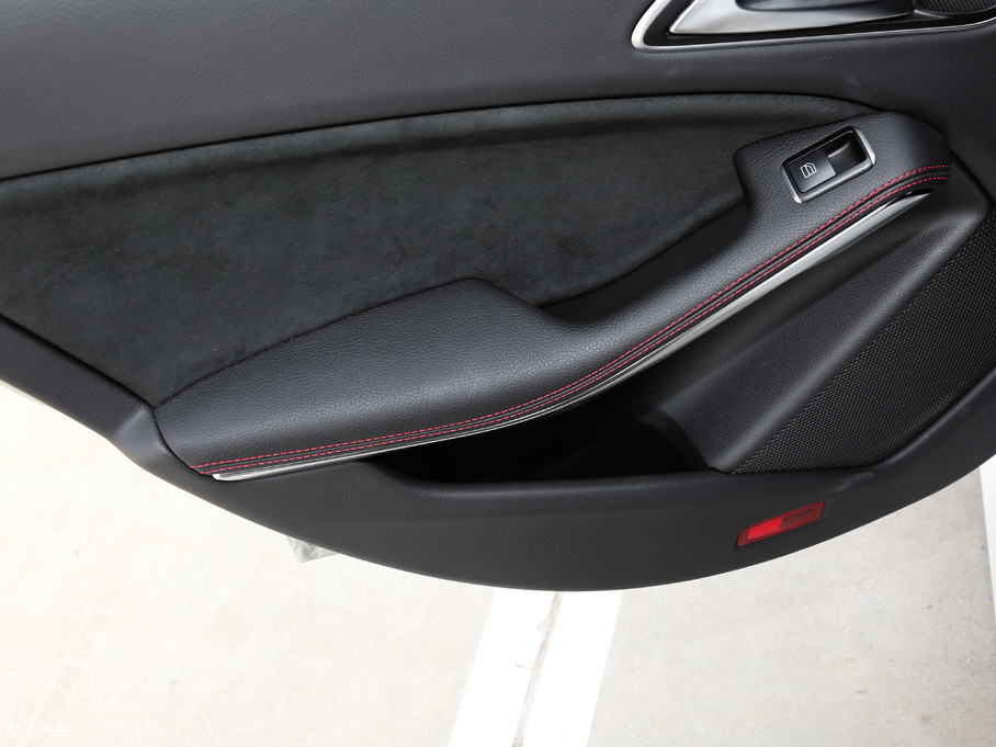 2017YCLA Ŀ CLA 220 4MATIC