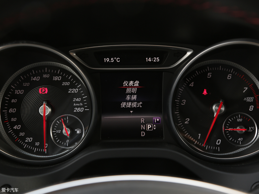 2017YCLA Ŀ CLA 220 4MATIC