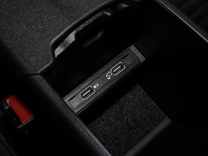 2017CLA 220 4MATIC g