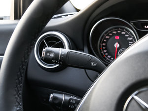 2017��CLA 180 �п؅^