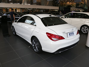 2017款改款 CLA 200 动感型 左后45度