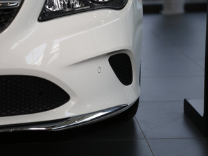 2017Ŀ CLA 200 Ӹ ǰF