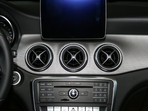 2017��Ŀ� CLA 200 �Ӹ��� ���{���L��