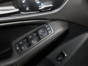 2017Ŀ CLA 260 4MATIC g