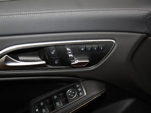 2017Ŀ CLA 260 4MATIC g