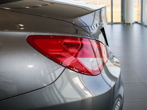 2017��Ŀ� CLA 200 �Ӹ��� �������^