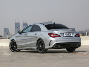 2017Ŀ CLA 220 4MATIC 45