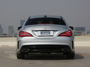 2017Ŀ CLA 220 4MATIC ^