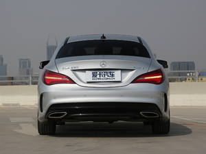 2017Ŀ CLA 220 4MATIC ^