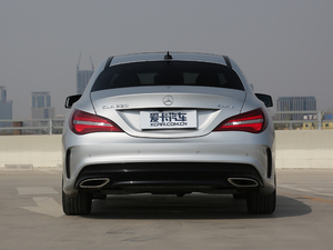 2017Ŀ CLA 220 4MATIC ^