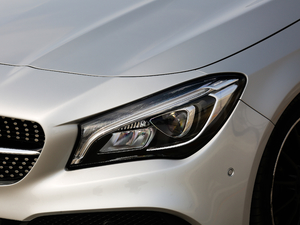 2017Ŀ CLA 220 4MATIC ^