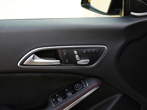 2017Ŀ CLA 220 4MATIC g