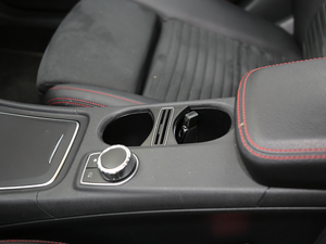 2017Ŀ CLA 220 4MATIC g