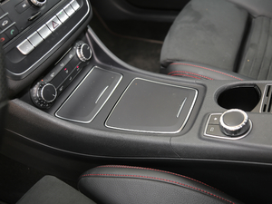 2017Ŀ CLA 220 4MATIC g