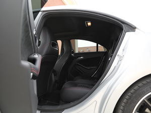 2017Ŀ CLA 220 4MATIC ſg