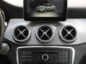 2017款改款 CLA 220 4MATIC 空调出风口