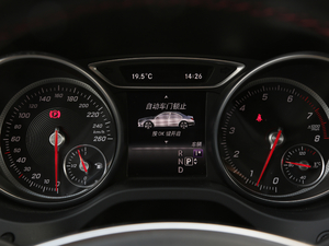 2017款改款 CLA 220 4MATIC 中控区