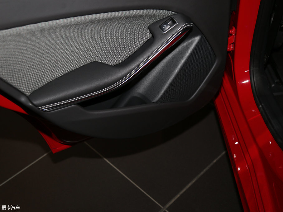 2017YA(M) A 200 Ӹ