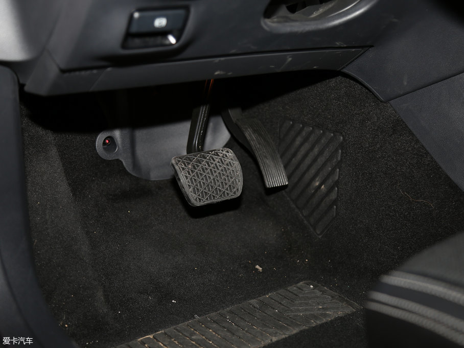 2017YA(M) Ŀ A 200 r