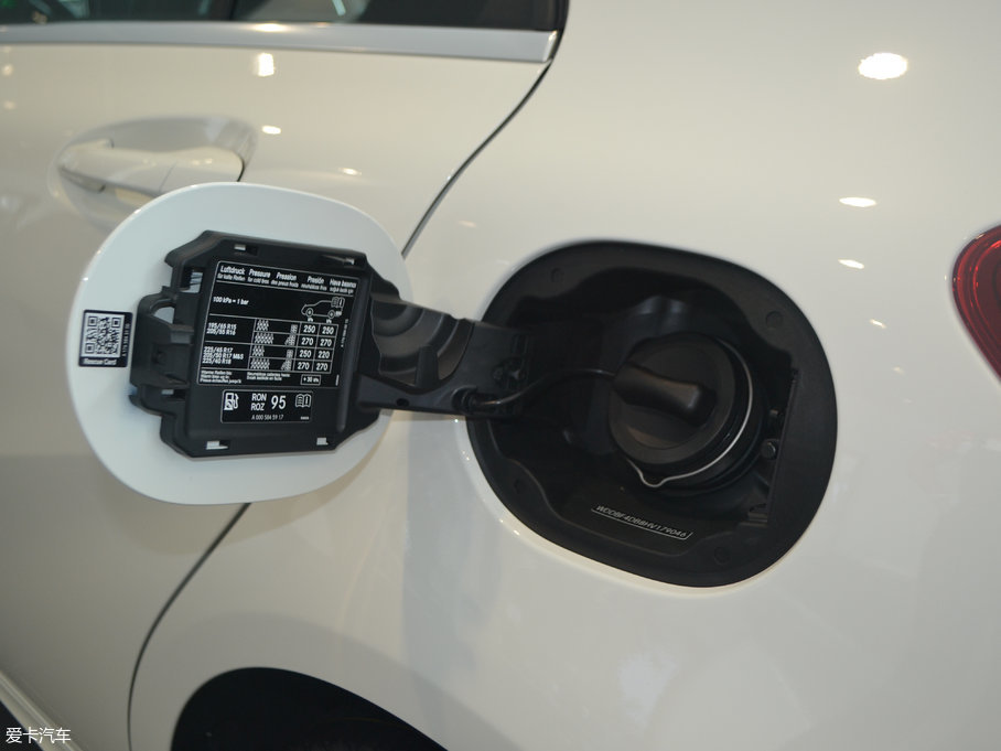 2017YA(M) A 200 Ӹ