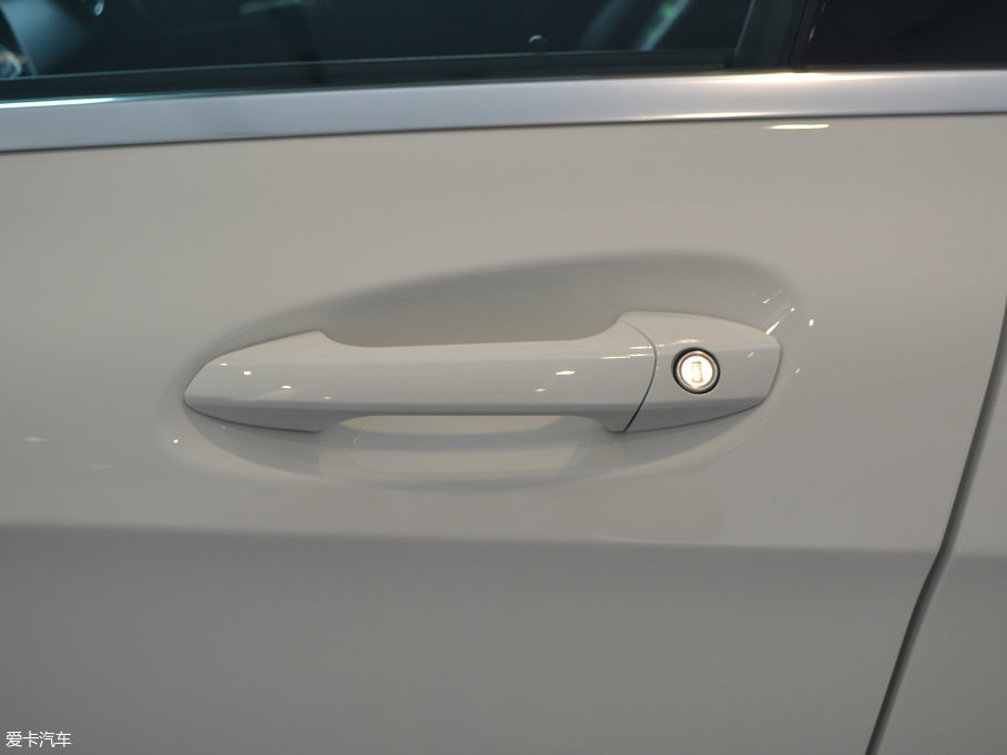 2017YA(M) A 200 Ӹ