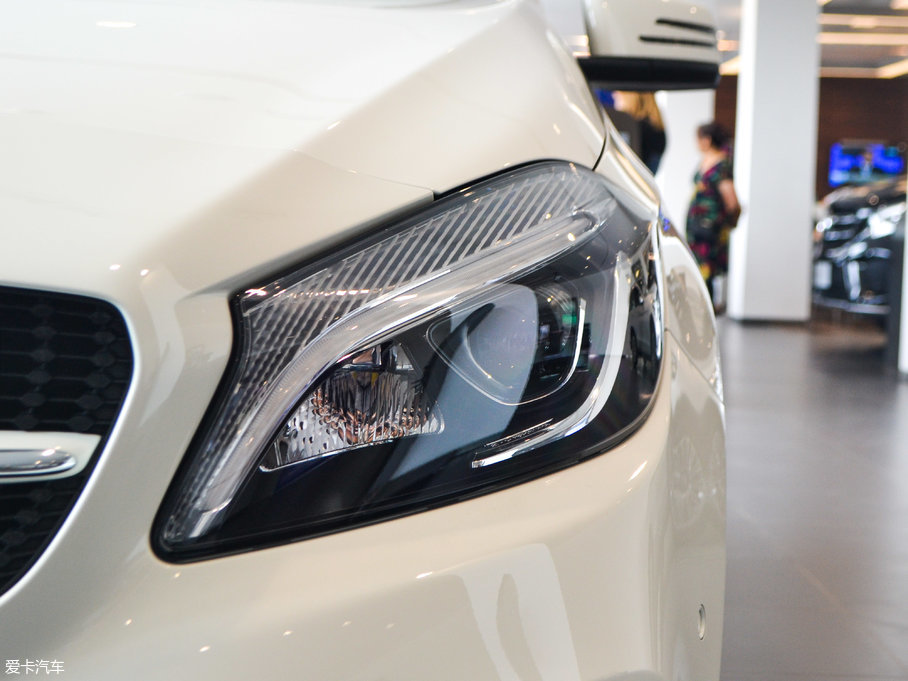 2017YA(M) A 200 Ӹ