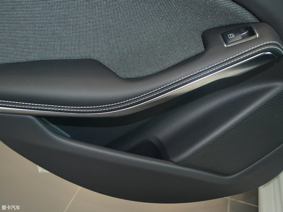 2017YA(M) A 200 Ӹ