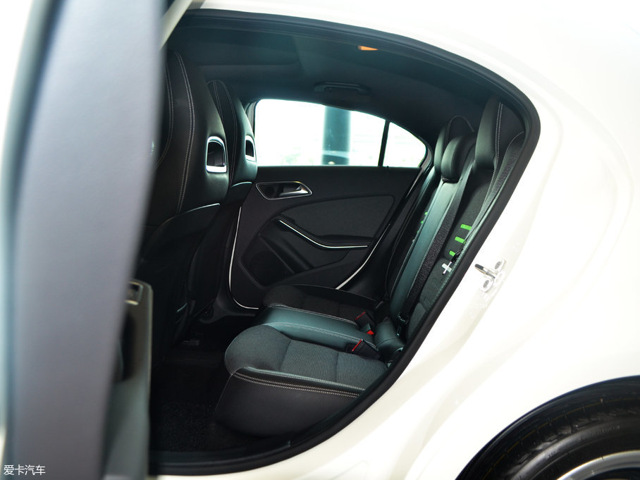 2017YA(M) A 200 Ӹ