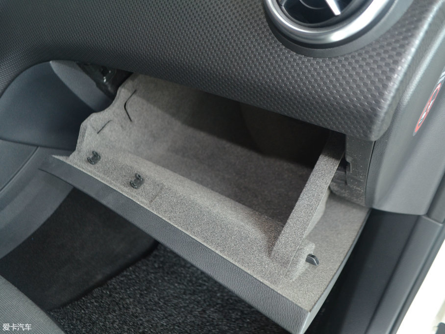 2017YA(M) A 200 Ӹ