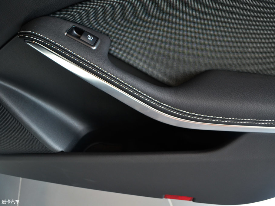 2017YA(M) A 200 Ӹ