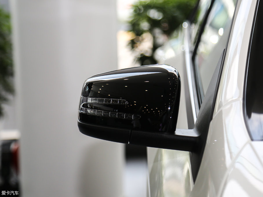 2017YA(M) A 200 O