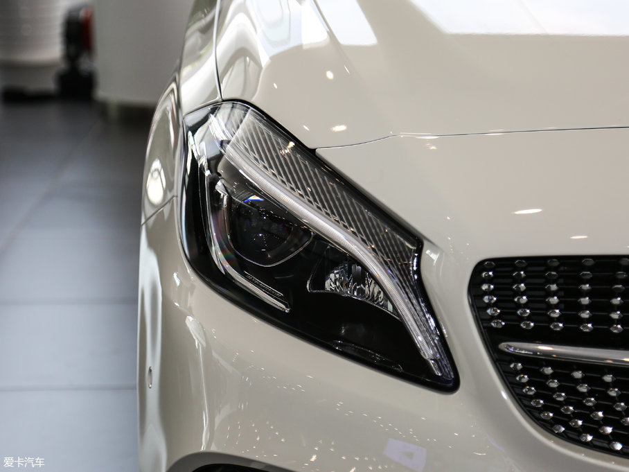 2017YA(M(jn)) A 200 O