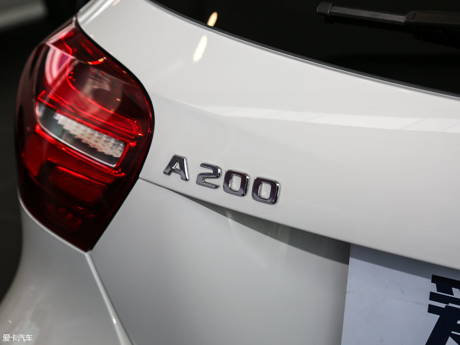 2017YA(M) A 200 O